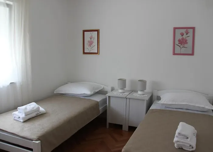 Mikulandra Apartment