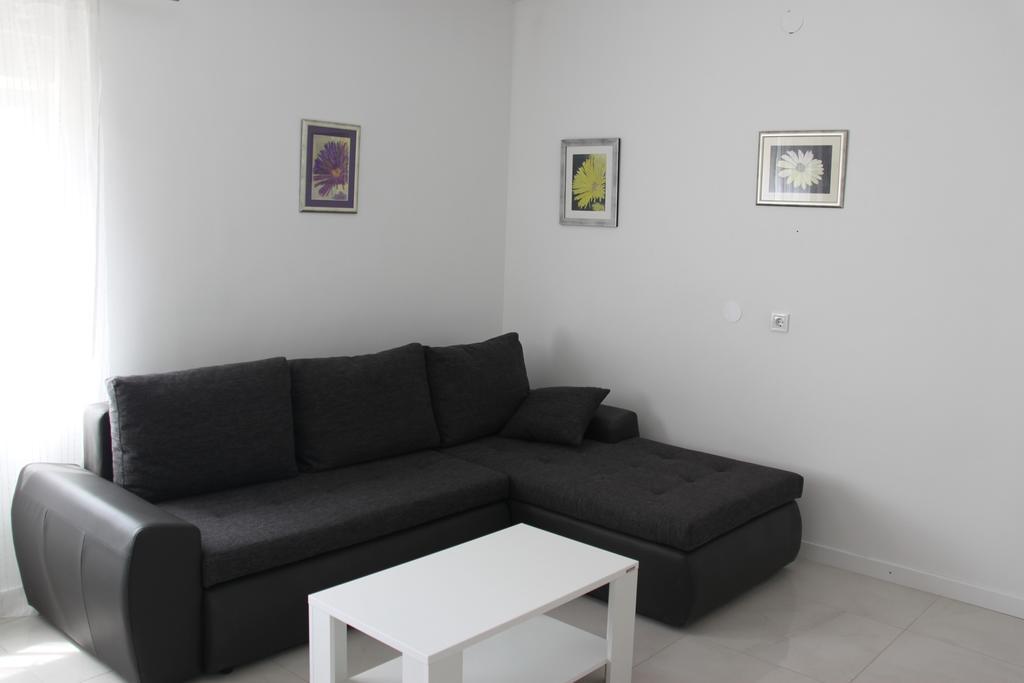 Mikulandra Apartment *